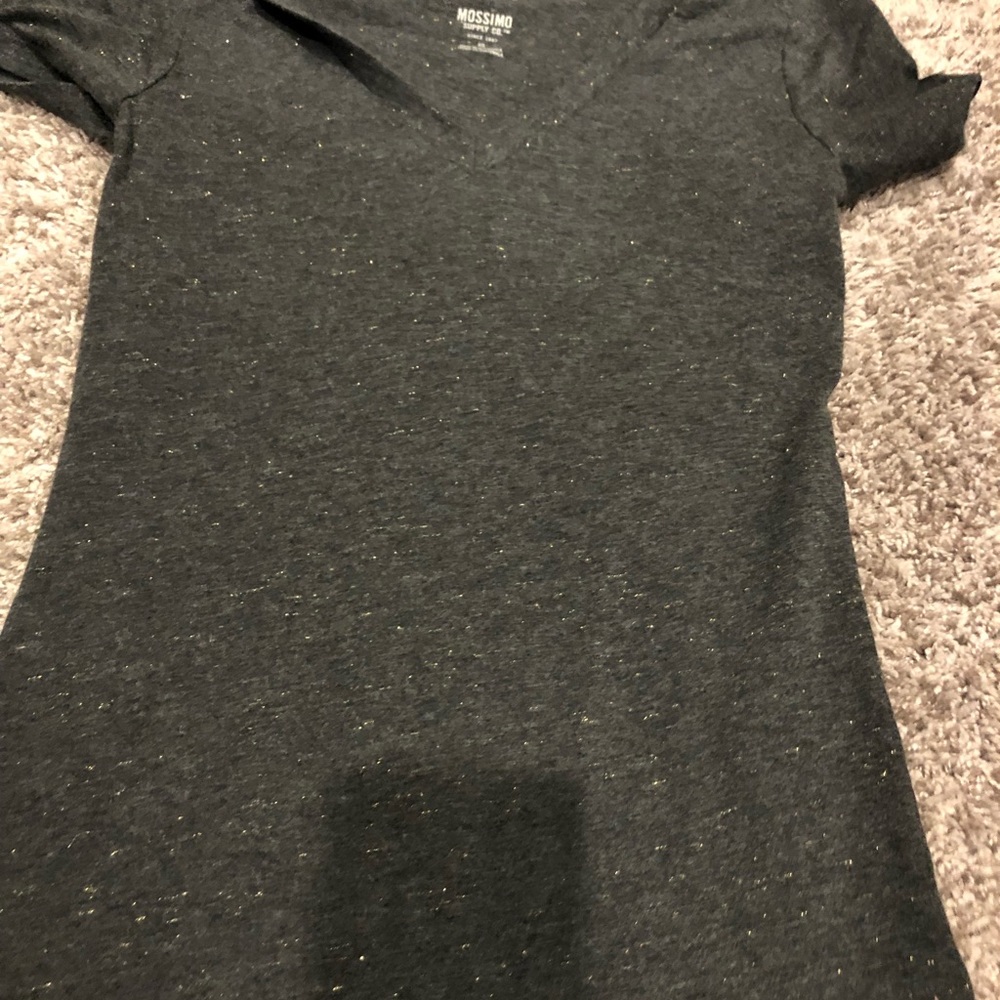 Set of four ; solid tees